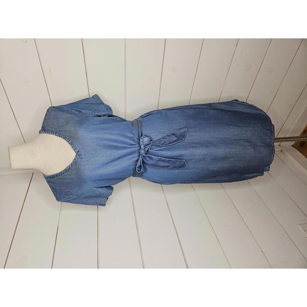 BeachLunchLounge XS blue chambray knee length dress